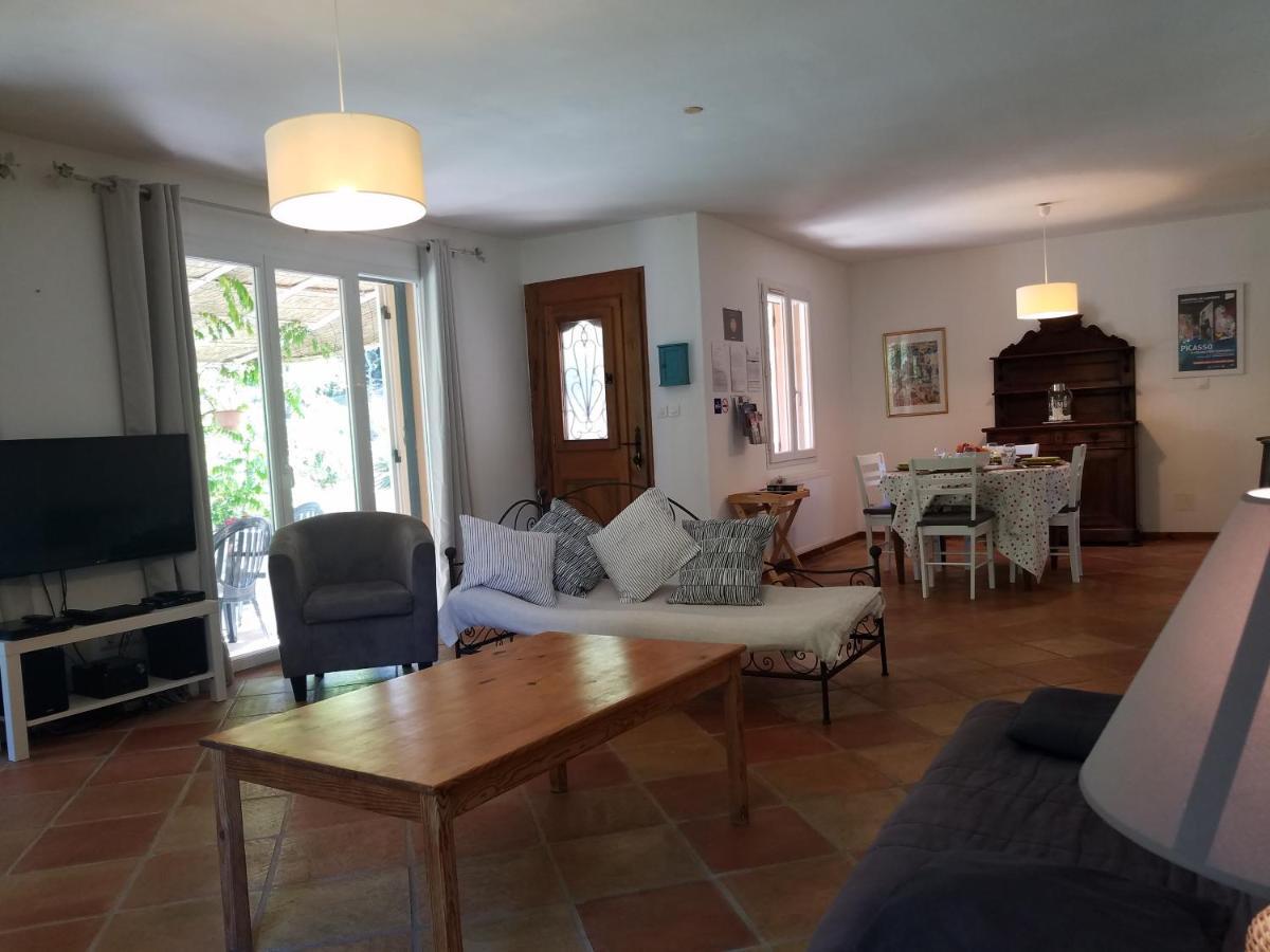 벨레가르데 Entre Nimes Et Arles 빌라 외부 사진
